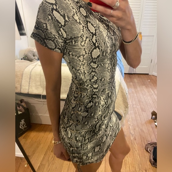 Vintage Michael Kors Adjustable Drawstring Snake Print Mini Dress - Picture 4 of 9